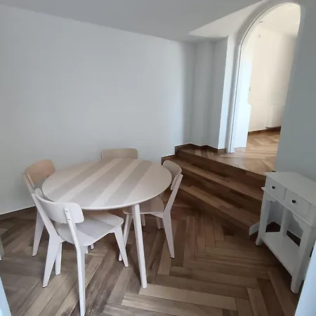 Apartment Giu Marina *