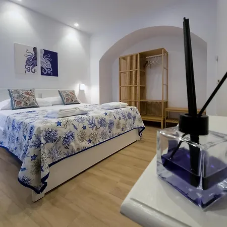Apartment Giu Marina *