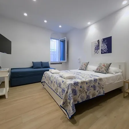 Giu Marina Apartman Formia